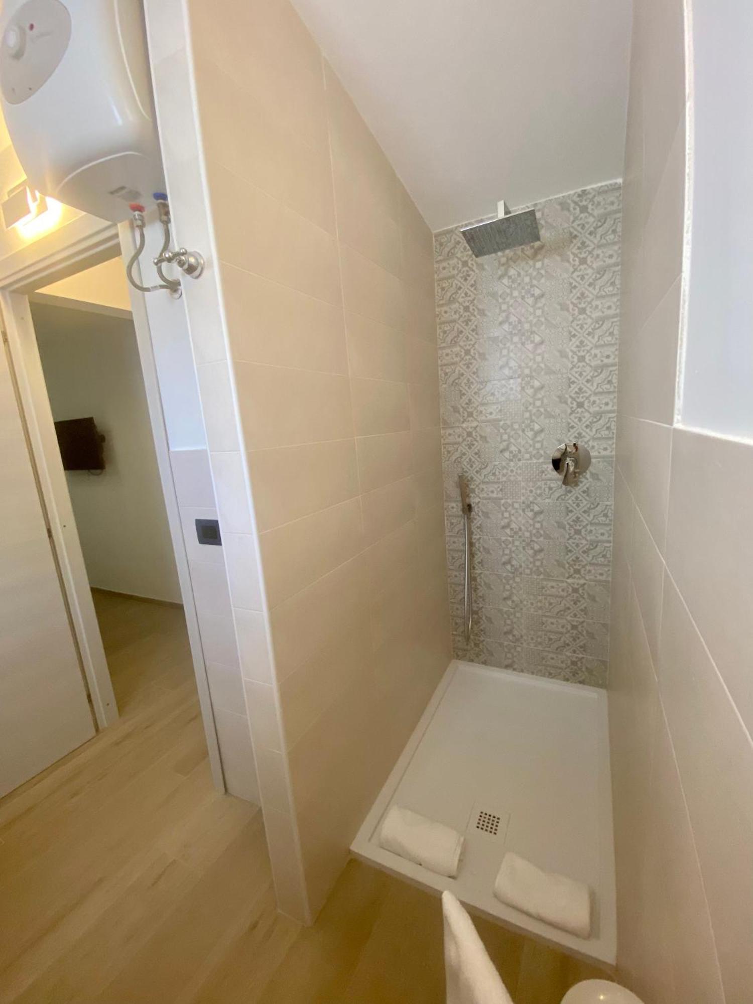 Marina Bay Beach Hotel بيسْكيتْشّي المظهر الخارجي الصورة